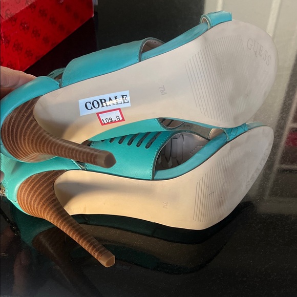 Guess GW Corale  Turquoise High Heel Sandals Sz-7 - Picture 9 of 13